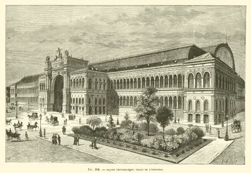 Hoofdfacade van het Paleis van Industrie